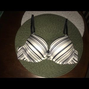 Victoria’s Secret Bra